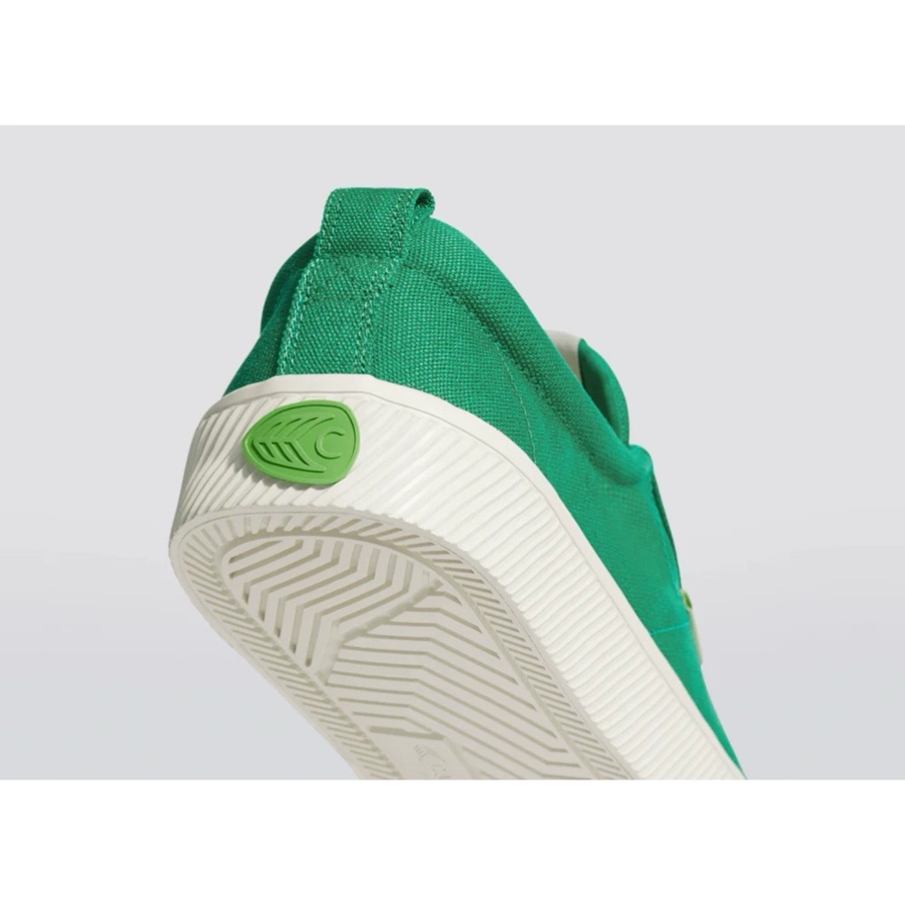 Cariuma Oca Low Sneakers View 3